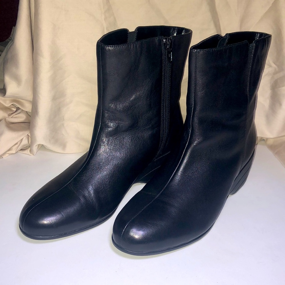 Women’s David Tate Puppy Leather Boots 8.5W